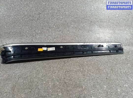 купить накладка двери передней левой на AUDI A8 D3/4E