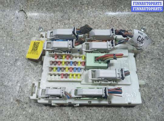 Купить Блок предохранителей на FORD Focus 3 Блок предохранителей FO2204392 на FORD Focus 3
