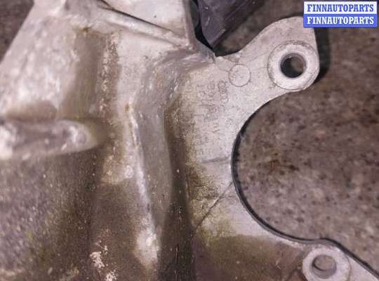 Кронштейн прочее на Audi 100 (4A, C4)
