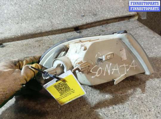 Поворотник передний