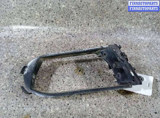 купить Рамка фары противотуманной левой на RENAULT Laguna