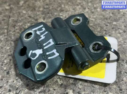 купить петля двери передней правой на Mercedes-Benz E W124