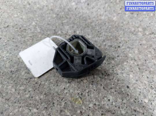 купить КРОНШТЕЙН РАДИАТОРА на VOLKSWAGEN Golf 5