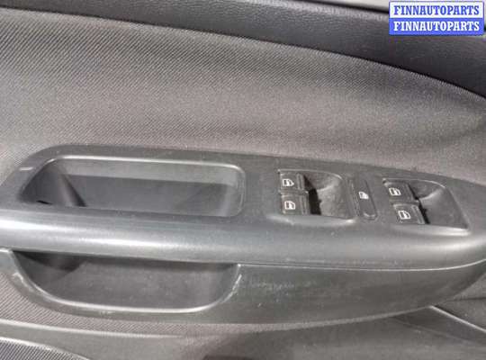 Блок управления стеклоподъёмниками на Skoda Octavia (1Z, A5)