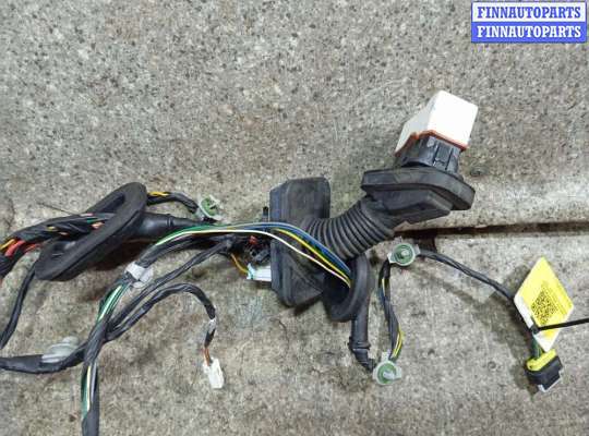 купить Проводка двери передней правой на KIA CEED