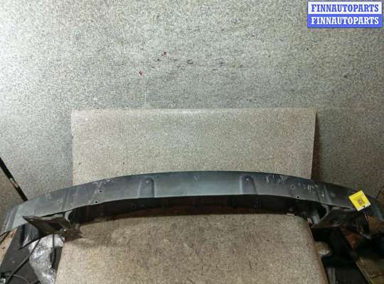 Усилитель бампера на Nissan Cefiro 32