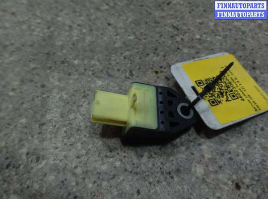 купить ДАТЧИК УДАРА на TOYOTA Prius 3