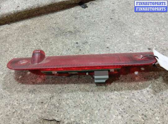 купить стоп-сигнал на DODGE Nitro