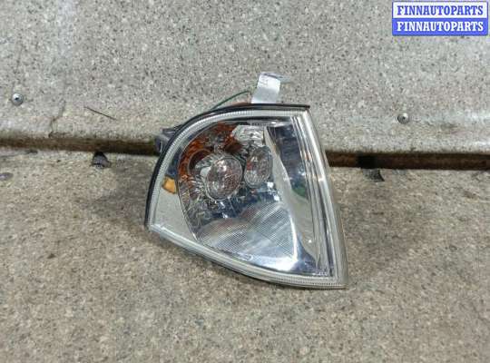 купить поворотник правый на SKODA Octavia (A4)