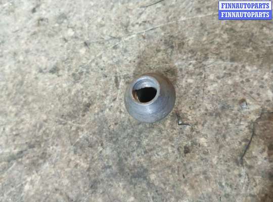 Болт колесный (гайка) на Ford Focus III