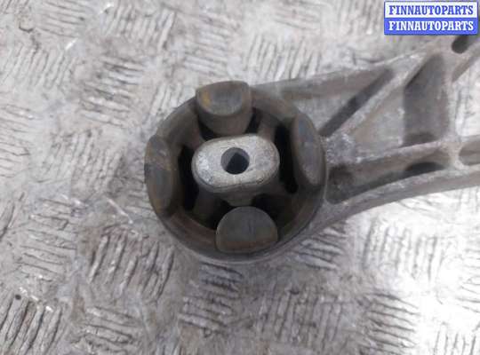 купить кронштейн на AUDI A8 D3/4E