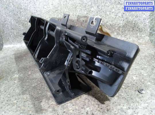 купить Воздуховод отопителя (печки) на VOLKSWAGEN PASSAT B6