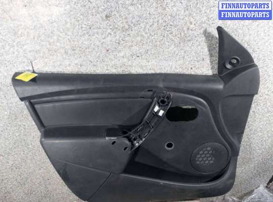 купить Обшивка двери передней левой (дверная карта) на RENAULT SANDERO