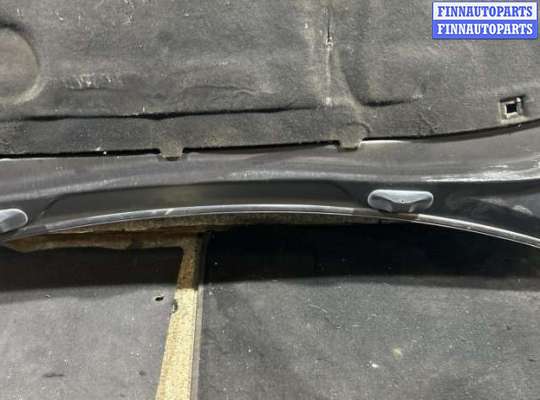Капот на Volkswagen Jetta V (1K)