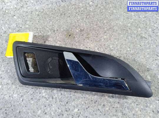 купить Ручка внутренняя задняя правая на SKODA Octavia 2  (A5)