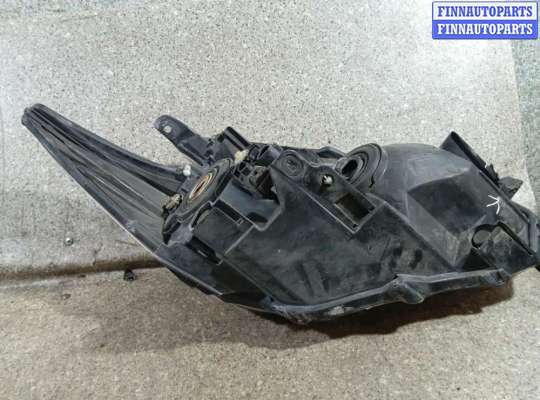 купить Фара левая на TOYOTA Prius 3