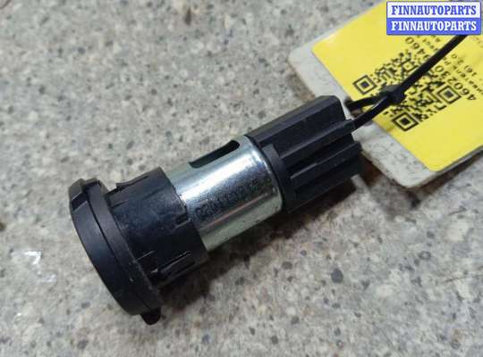 Прикуриватель PG1233176 на PEUGEOT 5008