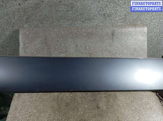 молдинг двери передней правой MB1370951 на Mercedes CL W140