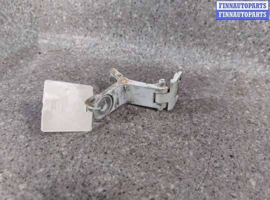 купить петля двери передней левой на AUDI 90 B4
