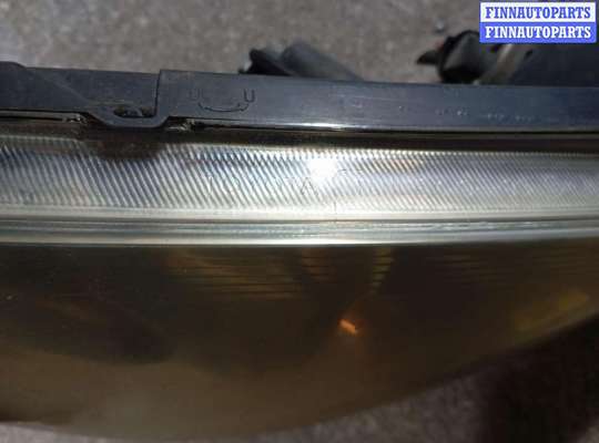 купить Фара правая на TOYOTA COROLLA VERSO