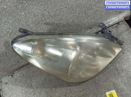 купить Фара правая на TOYOTA COROLLA VERSO