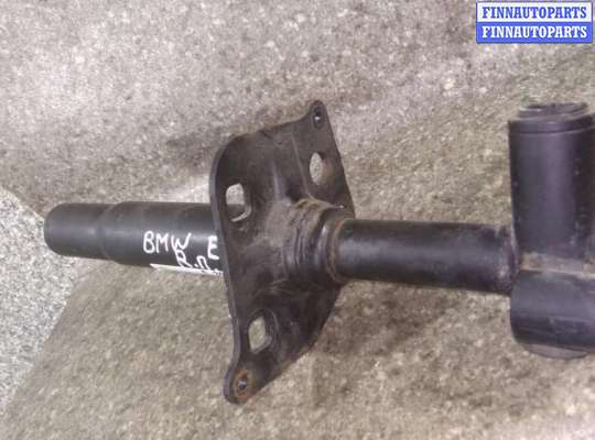 Кронштейн крепления бампера переднего BM2657915 на BMW 5 E39