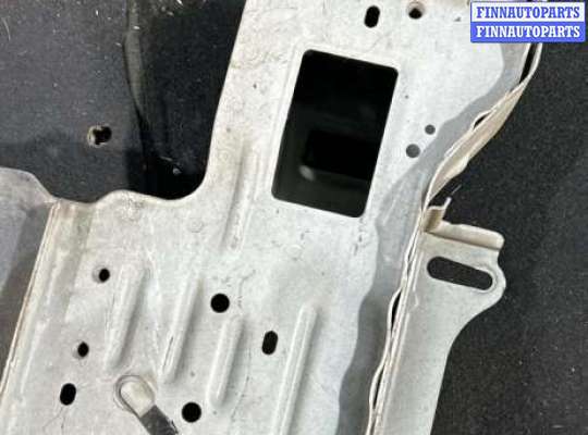 Лонжерон кузовной на Toyota Prius III