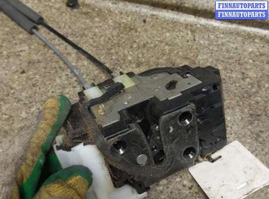 купить замок двери передней левой на HYUNDAI i20 PB