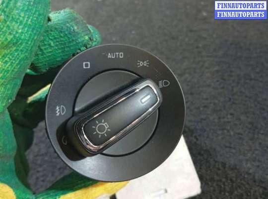 ПЕРЕКЛЮЧАТЕЛЬ СВЕТА SK336678 на SKODA Superb 2