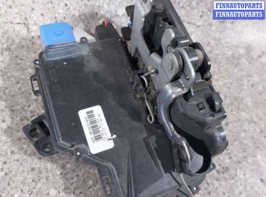 купить замок двери передней правой на SKODA Fabia 2  (5J)
