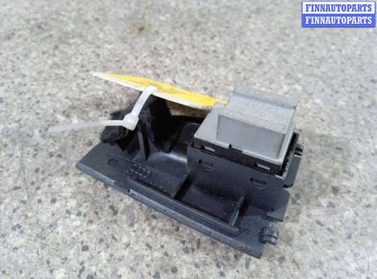 купить Кнопка стеклоподъемника переднего правого на AUDI A6 4B/C5