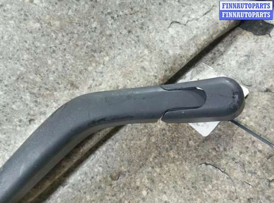 купить щеткодержатель задний на TOYOTA Yaris XP9