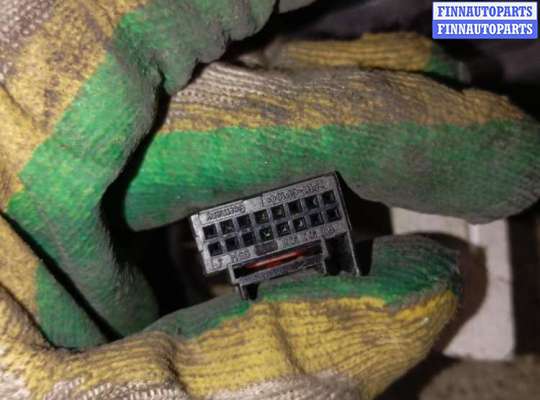 купить Зеркало наружное правое на VOLKSWAGEN PASSAT B6