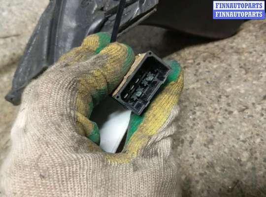 купить Зеркало наружное правое на AUDI A6 4B/C5