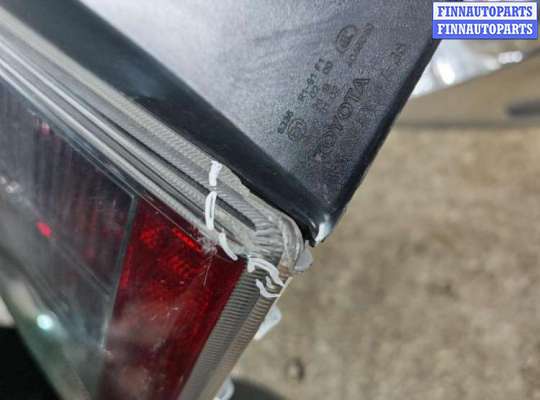 Фонарь задний на Toyota Prius III