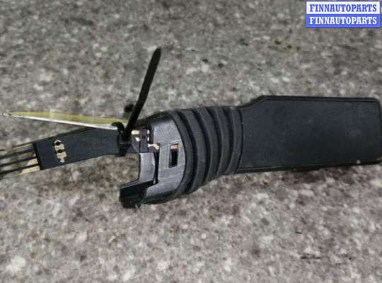 ПЕРЕКЛЮЧАТЕЛЬ ПОДРУЛЕВОЙ (СТРЕКОЗА) OP404522 на OPEL VECTRA C