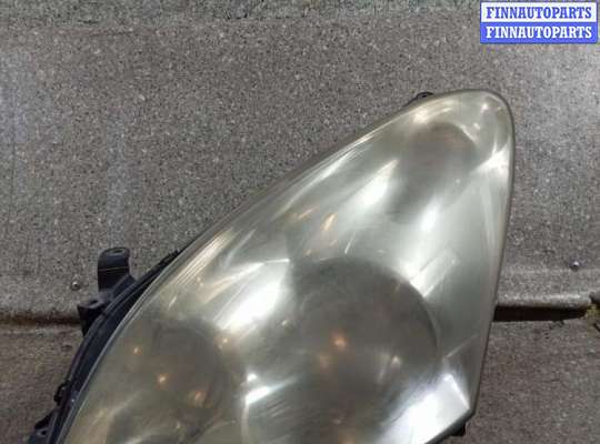 Фара левая TT910131 на TOYOTA COROLLA VERSO