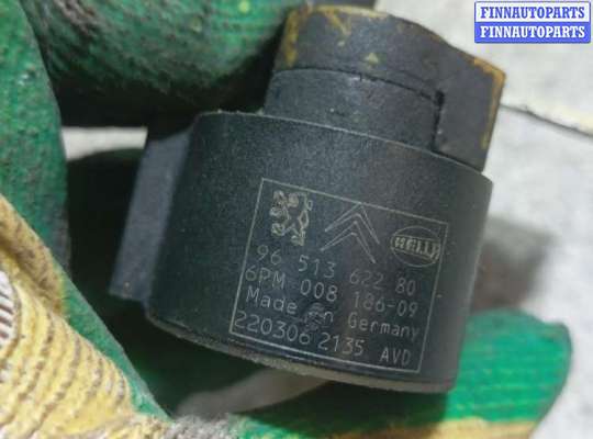 Датчик положения подвески PG1246782 на PEUGEOT 607