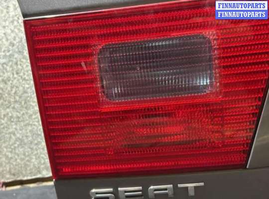 купить фонарь крышки багажника левый на SEAT ALHAMBRA