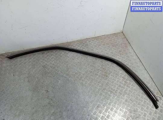 Молдинг крыши MB1370955 на Mercedes CL W140