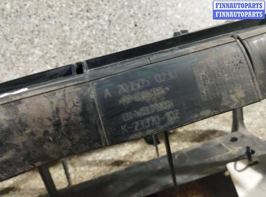 купить Дефлектор радиатора на Mercedes C W203