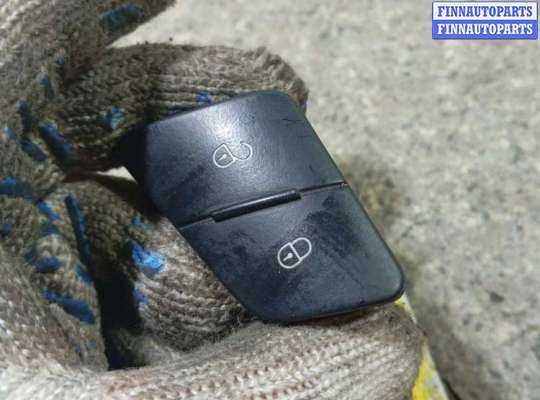 Кнопка центрального замка VG2538694 на VOLKSWAGEN PASSAT B6