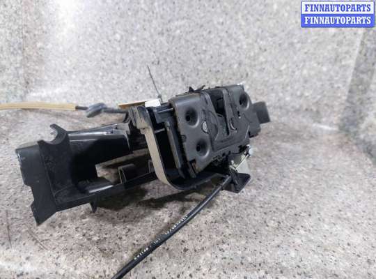 Замок боковой двери на Ford Focus II