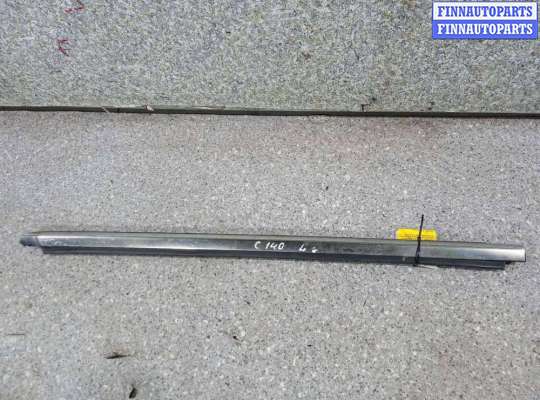 Молдинг (накладка кузовная) MB1370938 на Mercedes CL W140
