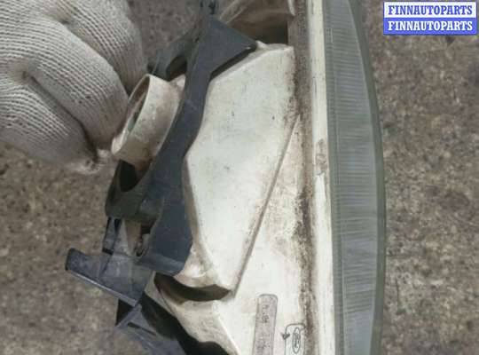 купить Фара противотуманная левая на FORD Focus