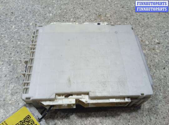 Блок предохранителей TT962975 на TOYOTA Prius 3