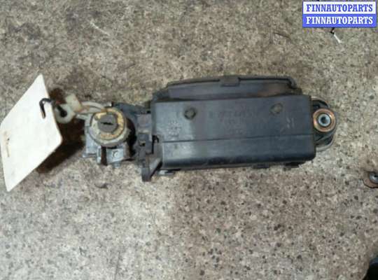 Ручка двери наружная на Audi 80 (B4)