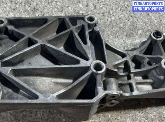купить КРОНШТЕЙН ГЕНЕРАТОРА на VOLKSWAGEN PASSAT B6