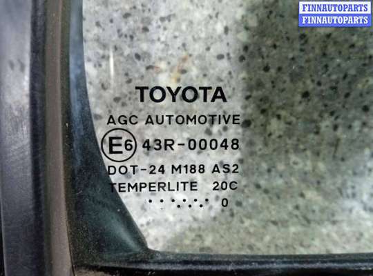 Стекло боковое двери на Toyota Yaris P9
