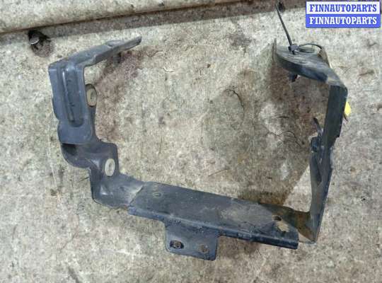 купить крепление фары правой на NISSAN Maxima A32